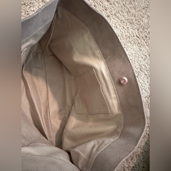 Never been used M.I.L.A. Tote-sold out online - Picture 2 of 7